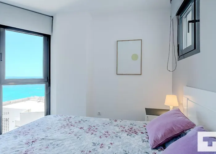 Bernia Al Mar 8b - Grupo Turis